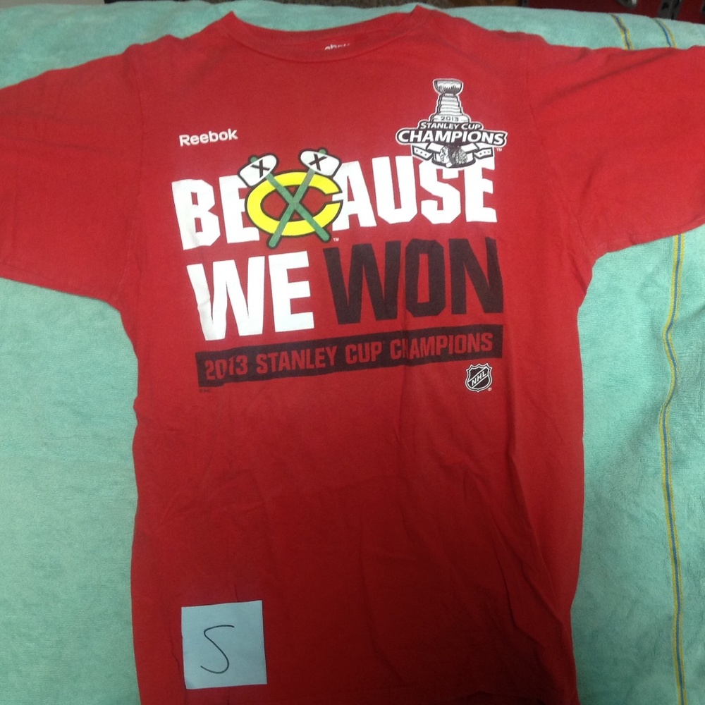 NHL Chicago Blackhawks reebok champ  tshirt
